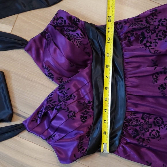 Trixxi Prom / Wedding Guest Dress - Purple / Black Halter - Picture 7 of 15